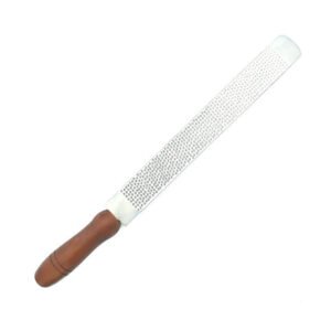 HOOF RASP WITH WOODEN HANDLE
